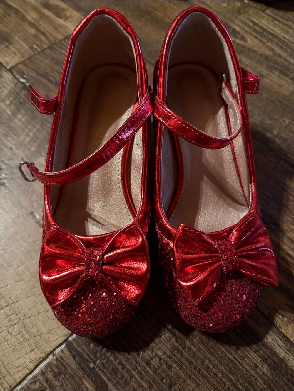 Little Girls Shiny Red Mary Jane Dress Shoes with Bow